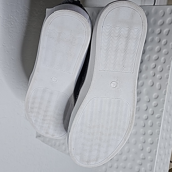 Feversole Women's BlackSequin Slip On SneakerCasual Flat Loafers Size 8 - Picture 5 of 6